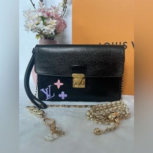 💯AuthLOUIS VUITTON Shoulder Bag, Clutch, Crossbody Taiga Pochette Epicea M30194